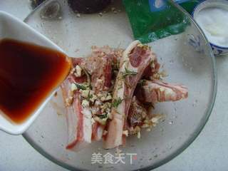 香草烤羊排的做法步骤:2