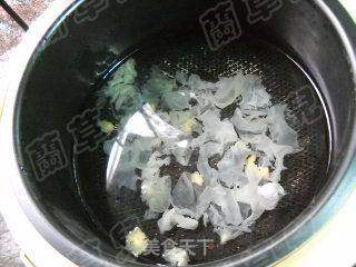 南瓜银耳羹的做法步骤:4
