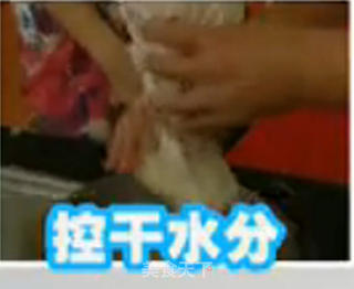 夏日的清凉养生小点心----水晶年糕的做法步骤:3