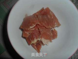 蒜苔炒肉的做法步骤：1
