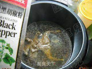 灵芝杞枣炖乳鸽的做法步骤:9