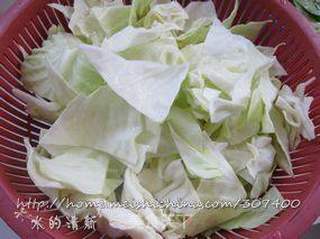 包菜腊肉干锅的做法步骤:4
