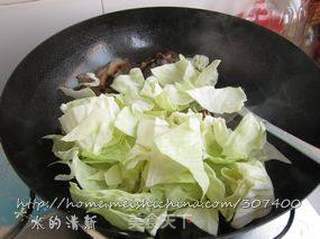 包菜腊肉干锅的做法步骤:8
