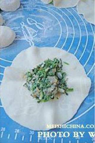 盛开的小花朵。【菠菜虾仁烧卖】的做法步骤:16