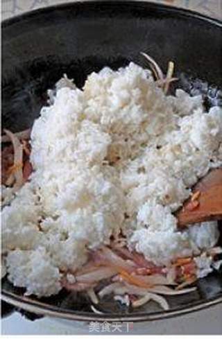 异域风情的加料炒饭。【白果培根炒饭】的做法步骤:4