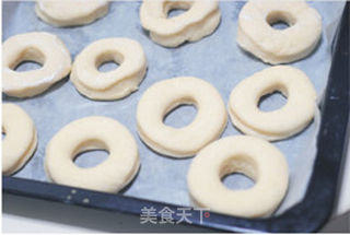 【软糯甜甜圈】小朋友们都喜欢的做法步骤:8