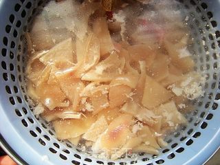 剩肉皮的好去处——猪油and猪皮的做法步骤:12