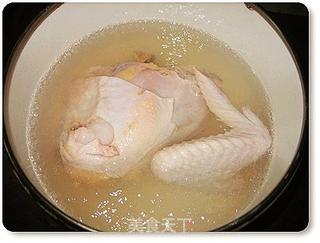 天地万物,相生相克——榴莲壳煲鸡汤的做法步骤:2