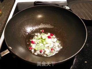 酸黄瓜四季豆炒肉末的做法步骤：4