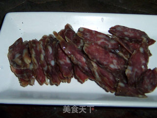 腊肠炒菜心的做法步骤：1