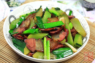 莴苣炒老腊肉的做法步骤:10