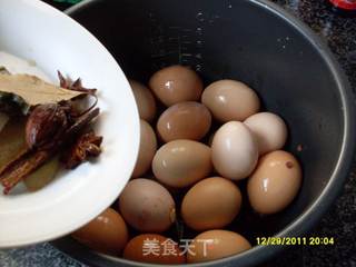 零厨艺五香茶叶蛋的做法步骤：2