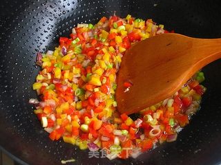 双椒蛋炒饭的做法步骤:3