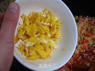 双椒蛋炒饭的做法步骤:7