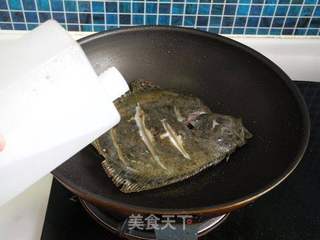 蒜香多宝鱼的做法步骤:6