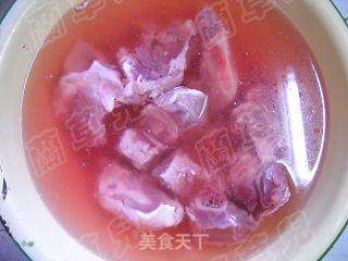 海带炖猪骨的做法步骤:2
