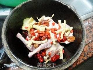 党参炖乳鸽的做法步骤:3