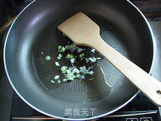 一碗简单而特别的味道—腊味土豆饭的做法步骤：4
