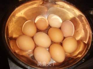 五香鸡蛋的做法步骤：4