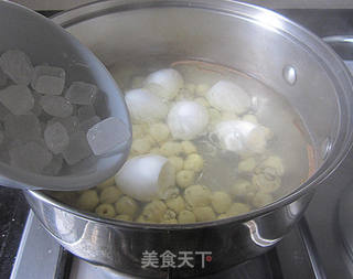 莲子百合鸡蛋糖水的做法步骤:4