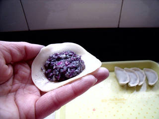 紫甘蓝菜肉水饺的做法步骤:5