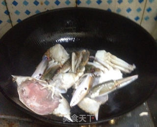 鲜香美味咖喱蟹的做法步骤:3