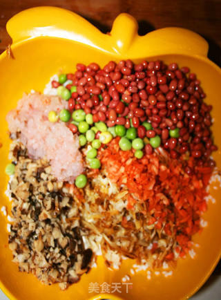 【让你吃得回味的肉肉】糯米什锦红烧狮子头的做法步骤:3