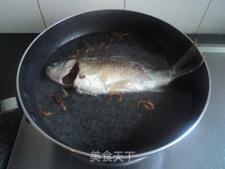 【萝卜丝鲫鱼汤】出奶白汤的小秘招的做法步骤:6