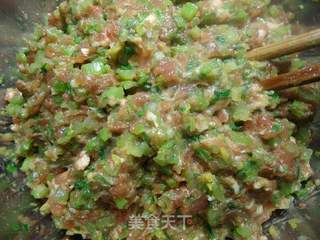芹菜猪肉饺子的做法步骤:7
