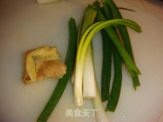 新年菜谱“发财就手”的做法步骤:2