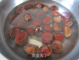 红烧板栗鸡块的做法步骤:2