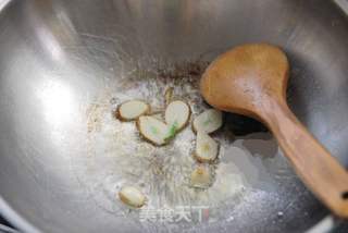 正宗滴川味~~麻辣香肠——炒【花菜】的做法步骤:2
