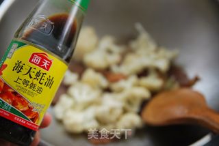 正宗滴川味~~麻辣香肠——炒【花菜】的做法步骤：6