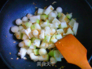冬瓜虾米汤的做法步骤：4