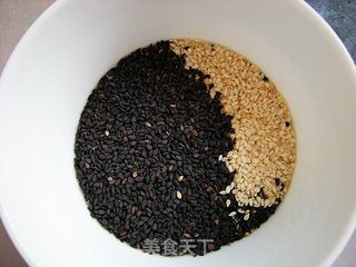 老干姐干煸肉丝油辣椒的做法步骤:2
