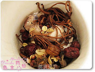 养血滋阴抗衰强免疫补钙低脂——茶树菇蚝豉汤的做法步骤:3
