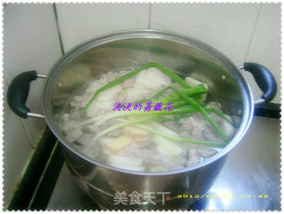 心肺病人的佳音---萝卜枸杞杏仁猪肺汤的做法步骤:5
