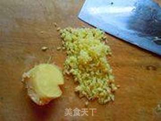 适合新手的韭菜鸡蛋素水饺的做法步骤:8