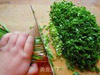 适合新手的韭菜鸡蛋素水饺的做法步骤:11