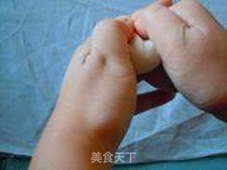 适合新手的韭菜鸡蛋素水饺的做法步骤:22
