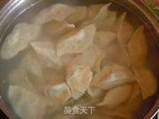 适合新手的韭菜鸡蛋素水饺的做法步骤:24