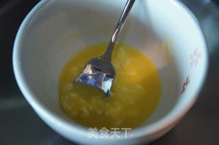 【我的烘焙时间】绿野仙踪---清新小浪漫的抹茶杏仁蜜豆卷的做法步骤：3