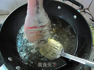 糖醋鲈鱼的做法步骤:5