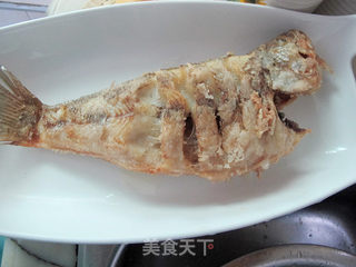 糖醋鲈鱼的做法步骤:7