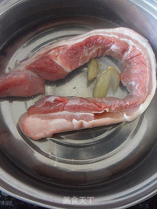 肉控们的最爱【椒块五花肉片儿】的做法步骤:3