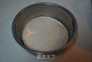 立春了,多吃点韭菜吧! —— 我家的“发面版”【韭菜盒子】的做法步骤:5