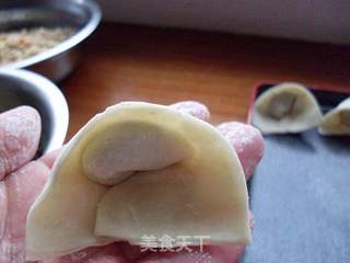 鲜肉荠菜大馄饨的做法步骤:4