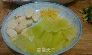 麻辣烤鱼的做法步骤:3