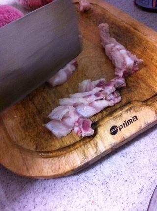 千里飘香~回锅肉的做法步骤：3