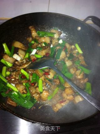 千里飘香~回锅肉的做法步骤：7